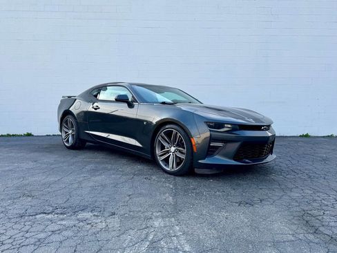 Used 2016 Chevrolet Camaro SS image 1