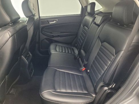Used 2023 Ford Edge SEL image 18