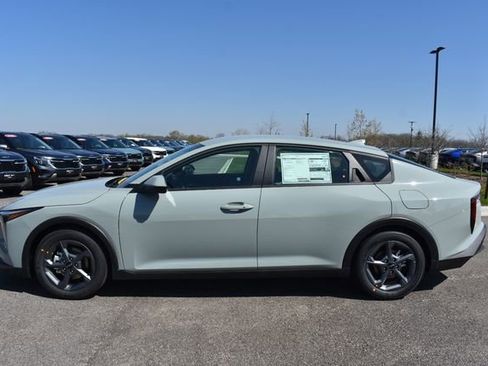 New 2026 Kia K4 FWD image 7