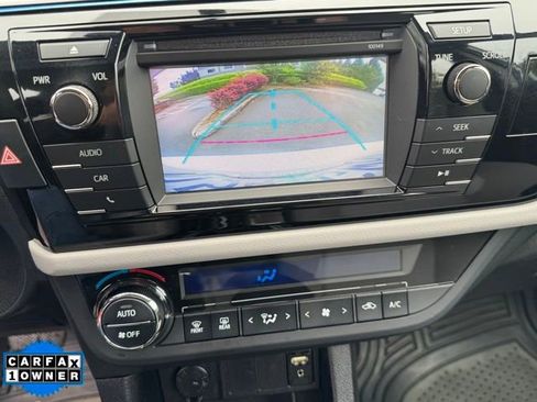Used 2014 Toyota Corolla LE FWD image 26