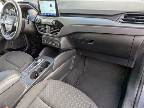 Used 2025 Ford Escape Active AWD/4WD image 31