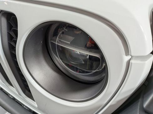 Used 2020 Jeep Gladiator Rubicon image 14