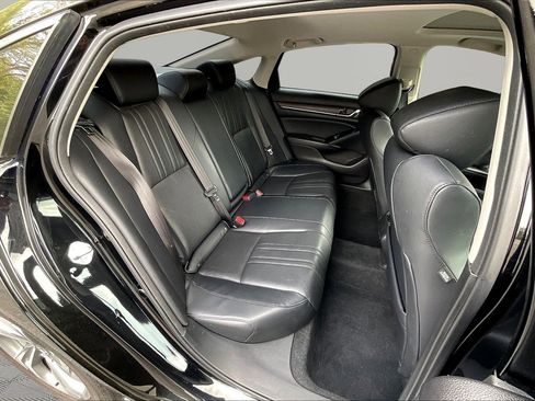 Used 2018 Honda Accord EX-L image 25