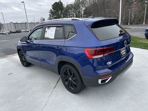 Used 2023 Volkswagen Taos SE image 8