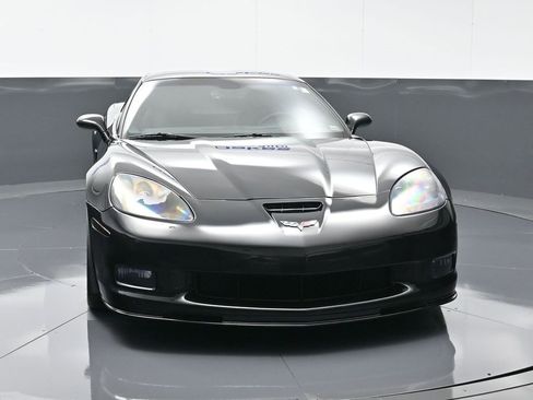 Used 2009 Chevrolet Corvette Z06 w/ Preferred Equipment Group image 3