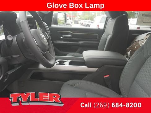 New 2026 RAM 1500 4x4 Crew Cab image 40