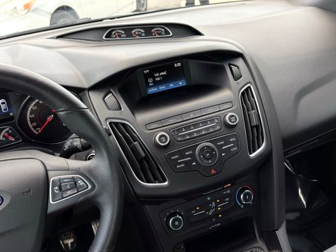 Used 2018 Ford Focus ST FWD image 41