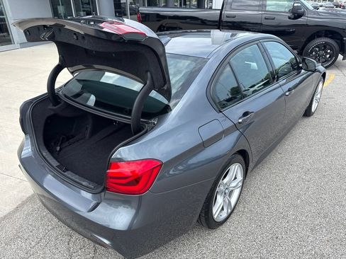 Used 2018 BMW 330i xDrive Sedan AWD/4WD image 18
