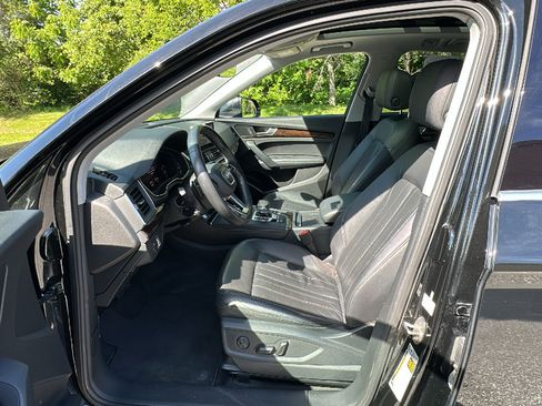 Used 2019 Audi Q5 2.0T Premium Plus w/ Premium Plus Package AWD/4WD image 12