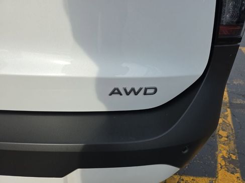 Used 2026 Nissan Kicks SV w/ Cold Weather Package image 5