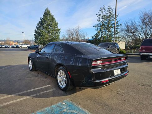 Used 2025 Dodge Charger R/T w/ Quick Order Package 25M R/T image 5