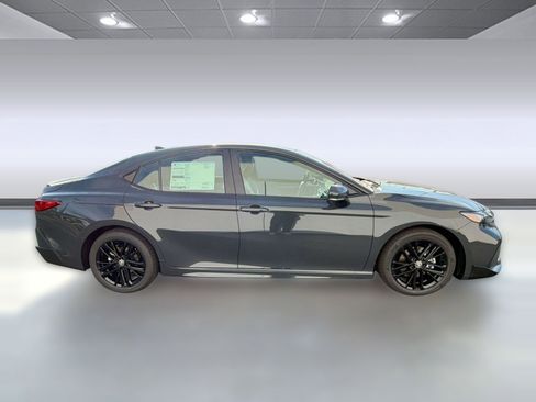 New 2026 Toyota Camry Hybrid image 8