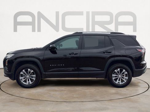 Used 2025 Chevrolet Equinox LT w/ Convenience Package II FWD image 11