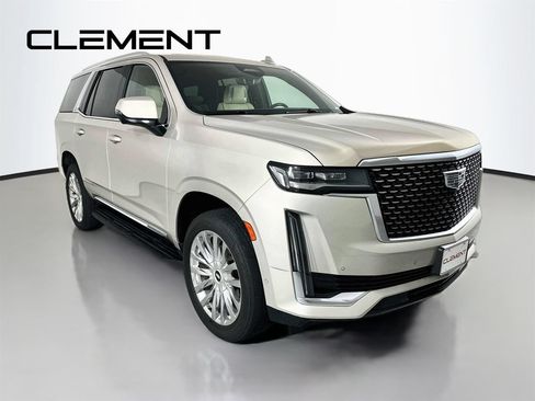 Used 2021 Cadillac Escalade Premium Luxury AWD/4WD image 5