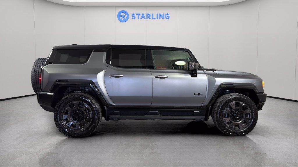 Certified 2026 GMC Hummer EV 3X w/ Carbon Fiber Edition Package AWD/4WD image 11