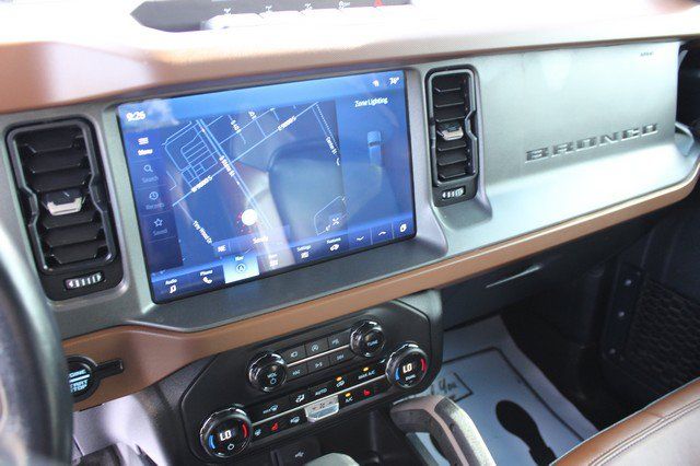 Used 2024 Ford Bronco Outer Banks w/ Sasquatch Package AWD/4WD image 9