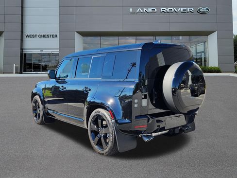 Certified 2026 Land Rover Defender 110 X-Dynamic SE AWD/4WD image 3