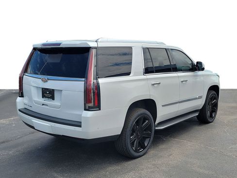 Used 2020 Cadillac Escalade Luxury AWD/4WD image 5
