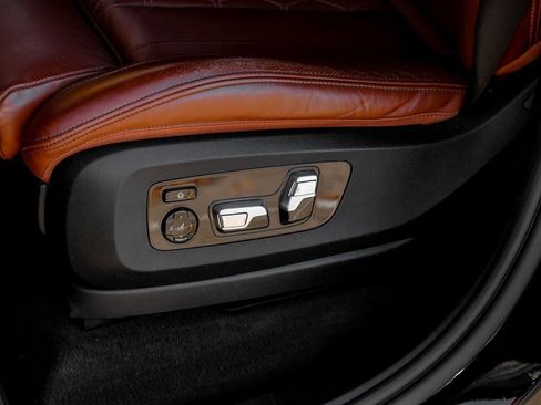 Used 2021 BMW X5 xDrive40i w/ Executive Package image 36