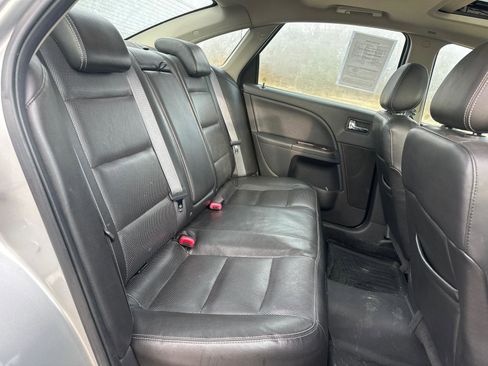 Used 2009 Ford Taurus Limited image 18