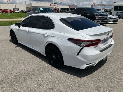 Used 2022 Toyota Camry XSE image 5