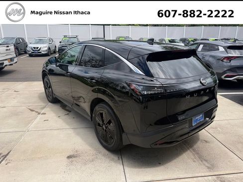 Used 2025 Nissan Murano SV AWD/4WD image 5
