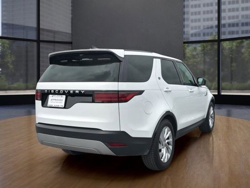 Used 2025 Land Rover Discovery S AWD/4WD image 16