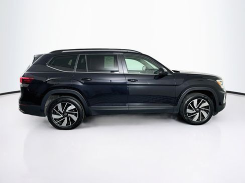 Used 2025 Volkswagen Atlas SE FWD image 10