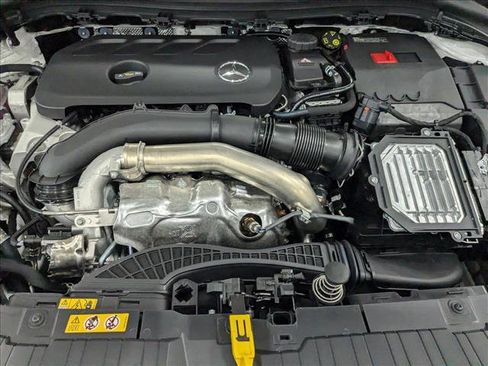 Used 2025 Mercedes-Benz GLA 250 GLA 250 image 15