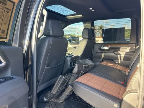 Used 2025 Chevrolet Silverado 3500 High Country w/ High Country Premium Package image 33