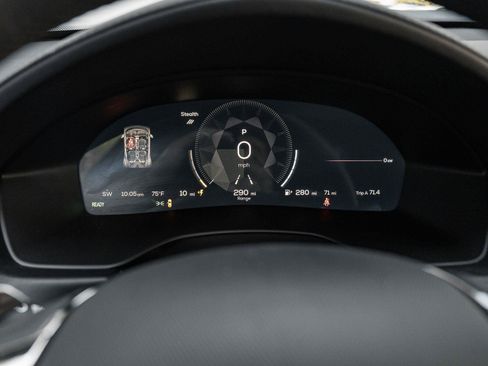 New 2025 Karma Revero Luxury RWD image 52