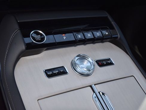 New 2025 Lincoln Navigator L Reserve w/ Jet Appearance Package image 33