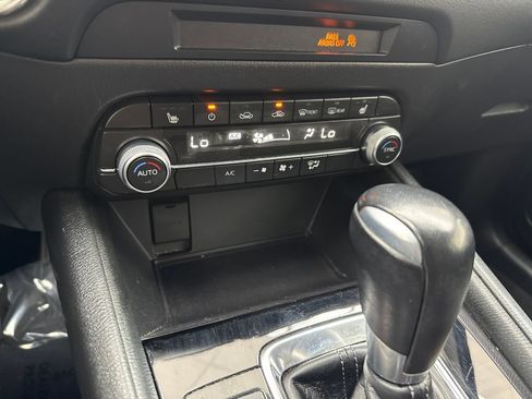 Used 2020 MAZDA CX-5 Touring FWD image 29