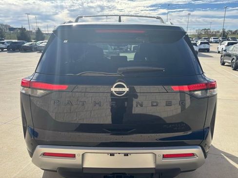 New 2025 Nissan Pathfinder Platinum w/ Black Appearance Package image 6