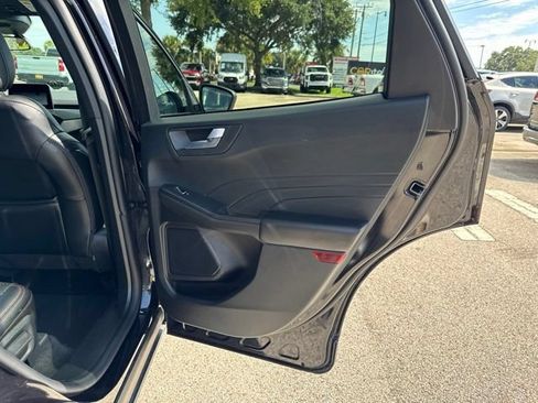 Used 2025 Ford Escape ST-Line FWD image 16