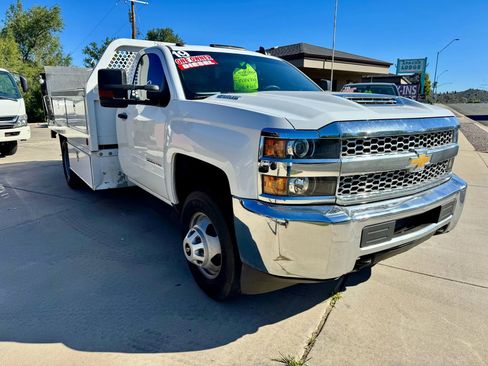 Used 2019 Chevrolet Silverado 3500 W/T w/ WT Convenience Package image 3