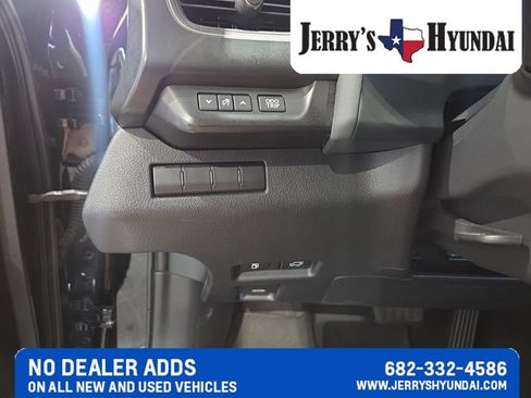 Used 2019 Lexus UX 200 w/ Premium Package FWD image 14
