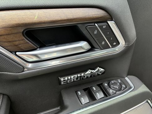 New 2026 Chevrolet Silverado 1500 High Country w/ High Country Premium Package AWD/4WD image 26