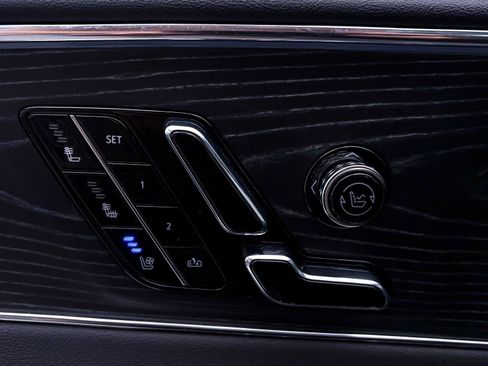 Used 2024 Cadillac Lyriq Sport RWD image 20