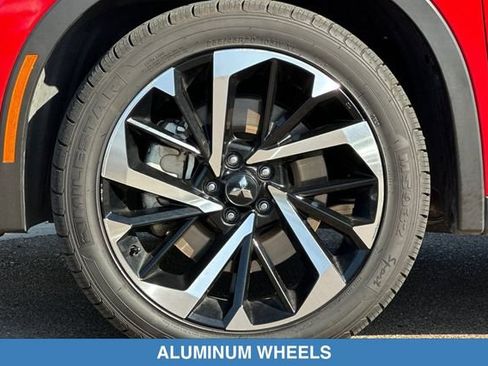 Used 2024 Mitsubishi Outlander SE AWD/4WD image 30