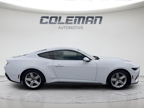 Used 2026 Ford Mustang Premium RWD image 8