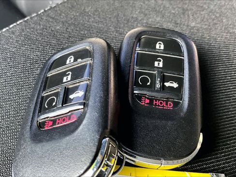 Used 2023 Honda Civic Sport image 15