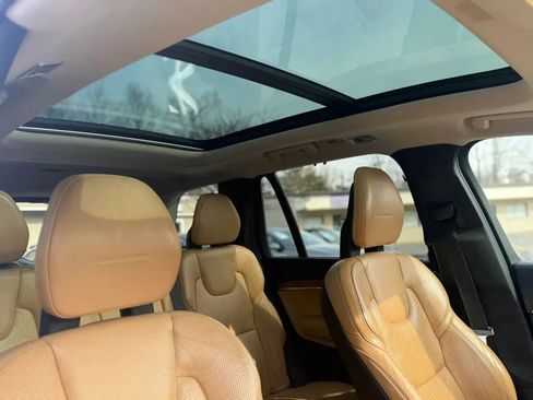 Used 2016 Volvo XC90 T6 Inscription w/ Vision Package image 23