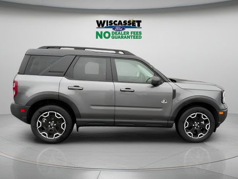Used 2025 Ford Bronco Sport Outer Banks w/ Outer Banks Tech Package+ AWD/4WD image 6