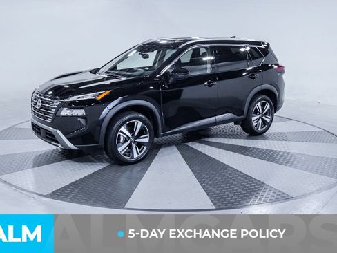 Used 2026 Nissan Rogue SL FWD image 3