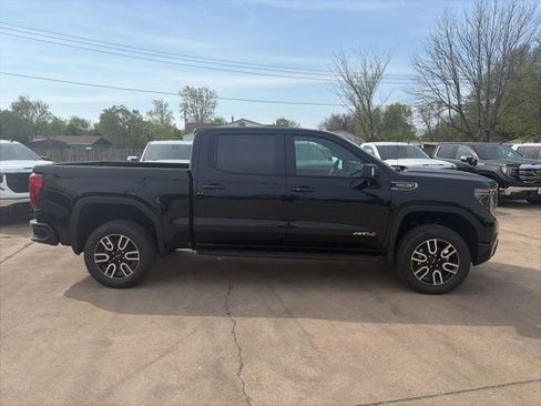 New 2026 GMC Sierra 1500 AT4 w/ AT4 Premium Package AWD/4WD image 7