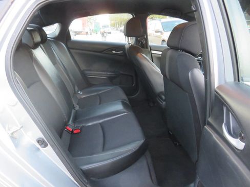 Used 2019 Honda Civic Sport image 18