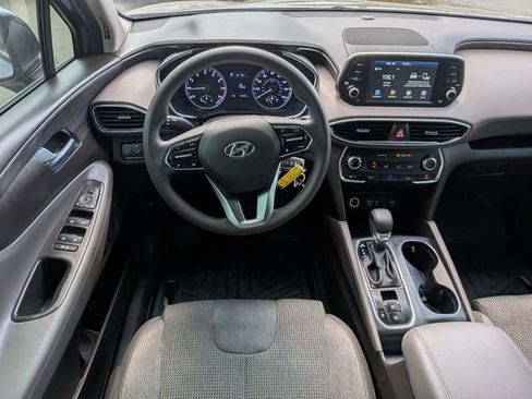 Used 2019 Hyundai Santa Fe SE image 15
