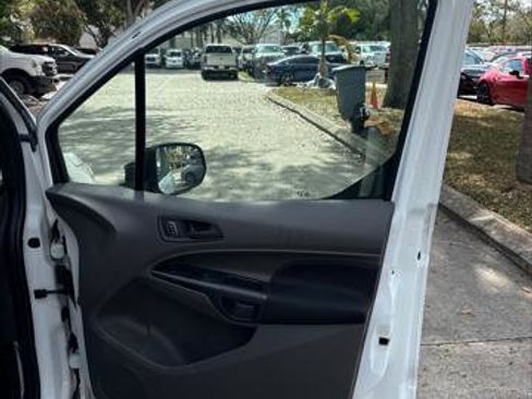 Used 2021 Ford Transit Connect XL image 16