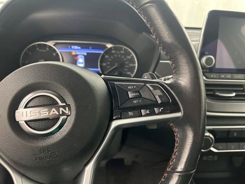 Used 2023 Nissan Altima 2.5 SR image 13